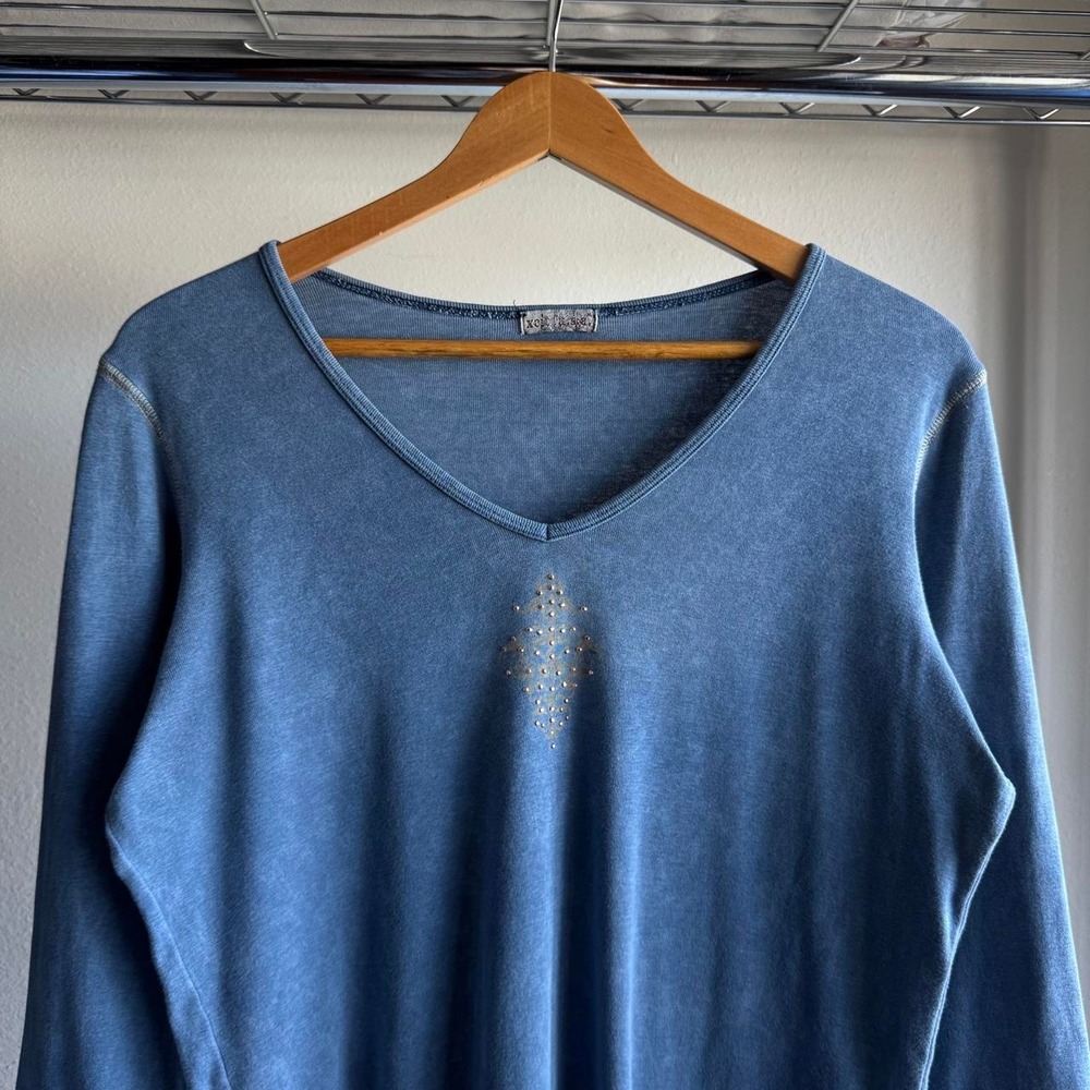 XOXO USA Faded Blue V-Neck Top Rhinestone Y2K 3/4 Sleeve 100% Cotton 80ST-9529